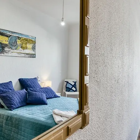 Sunrise D-luxe Apartman *